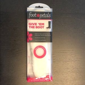 Foot Petals Gove ‘Em the Boot